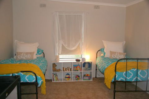 No.72 - Accommodation Georgetown 2