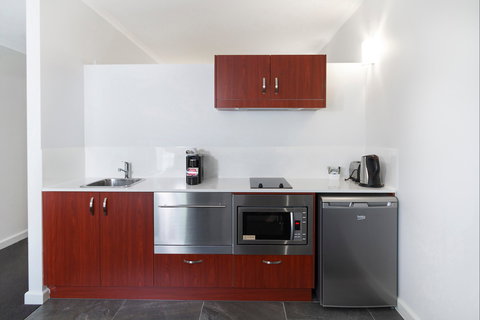 Abode Narrabundah - Accommodation Georgetown 2