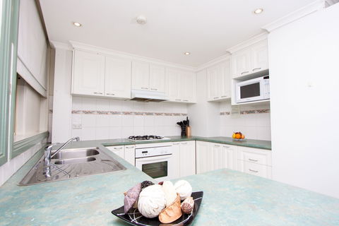 Canberra Short Term And Holiday Accommodation - Accommodation Georgetown 4