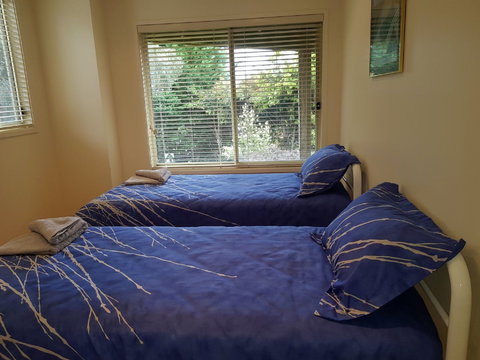 Ellie's Hide-Away At Malua Bay - Accommodation Georgetown 7
