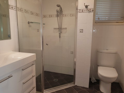Ellie's Hide-Away At Malua Bay - Accommodation Georgetown 8
