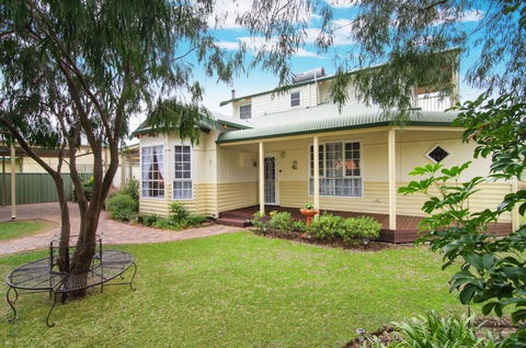 The Beach Retreat - Accommodation Georgetown 0