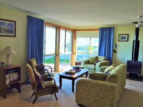 Avalon - Accommodation Georgetown 2