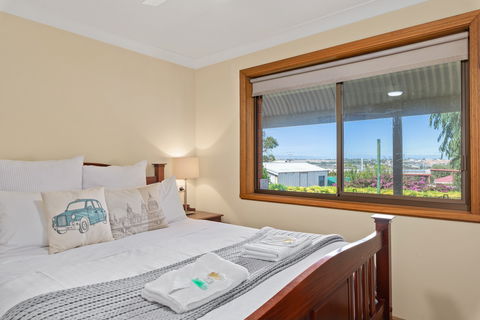 Century21 SouthCoast: Reef & Vines Port Noarlunga - Accommodation Georgetown 0