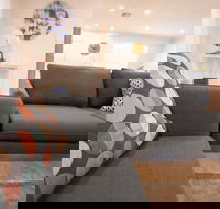 Contemporary Esprit with river reserve access - Accommodation Georgetown