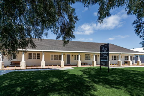 Albany Holiday Units - Accommodation Georgetown 0