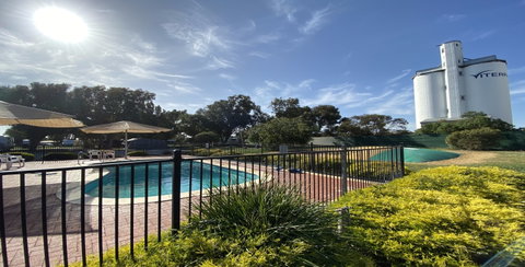 Elliston Caravan Park - Accommodation Georgetown 0