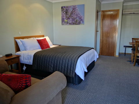 Roydons Motor Inn - Accommodation Georgetown 1