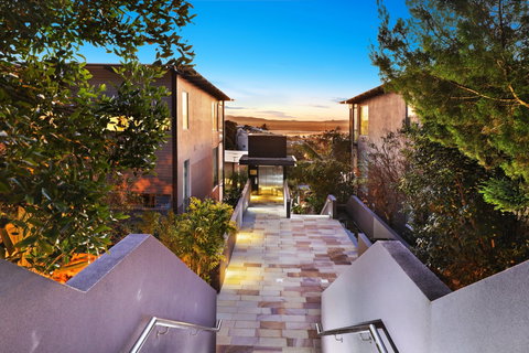 The Rise Resort Noosa - Accommodation Georgetown 1