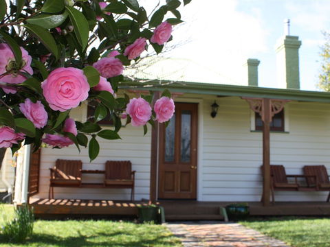 Westbury Gingerbread Cottages - The - Accommodation Georgetown 1