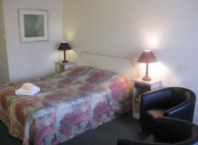Clyde River Motor Inn - Accommodation Georgetown 2