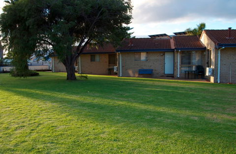 Esperance Beachfront Resort - Accommodation Georgetown 1