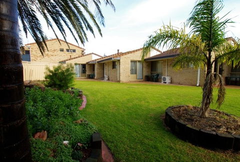 Esperance Beachfront Resort - Accommodation Georgetown 4