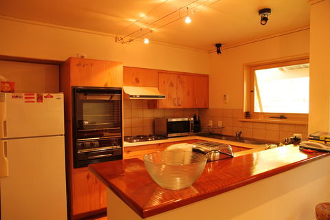 Adelaide Serviced Apartments - William Townhouse - Accommodation Georgetown 1
