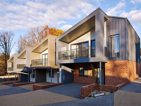 Art House Townhouses - Accommodation Georgetown 0