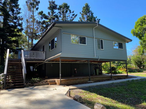 Clouds Mapleton - Accommodation Georgetown 2