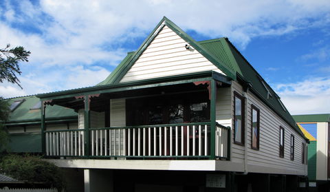 Dlux + Escape @ Lorne - Accommodation Georgetown 1
