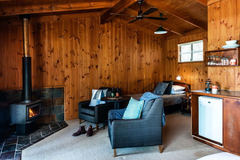 Granite Belt Retreat - Accommodation Georgetown 2