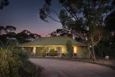 Riverbush Cottages - Accommodation Georgetown 0