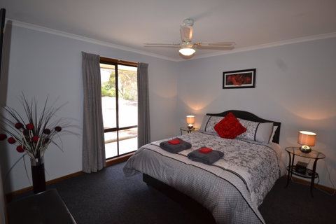 Riverbush Cottages - Accommodation Georgetown 2