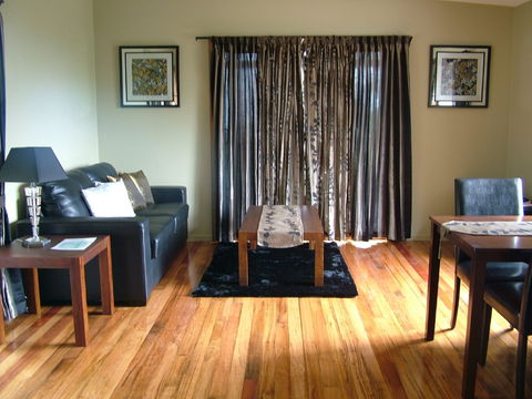 Sacred Mountain Retreat - Accommodation Georgetown 1