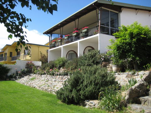 Sages Haus Bed And Breakfast - Accommodation Georgetown 1