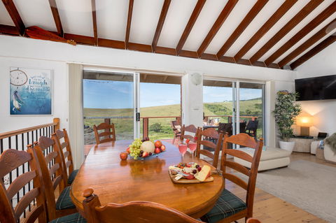 Absolute Oceanfront Cottage - Accommodation Georgetown 2