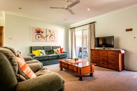 A Larks Nest - Accommodation Georgetown 2