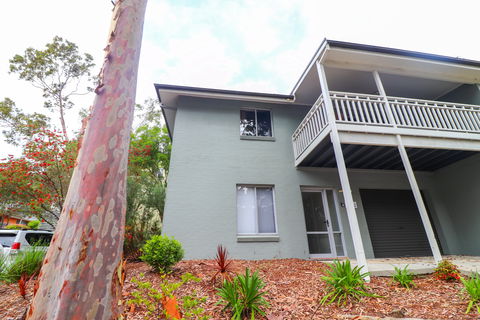 Blackbutt Family Loft Townhouse - Accommodation Georgetown 0