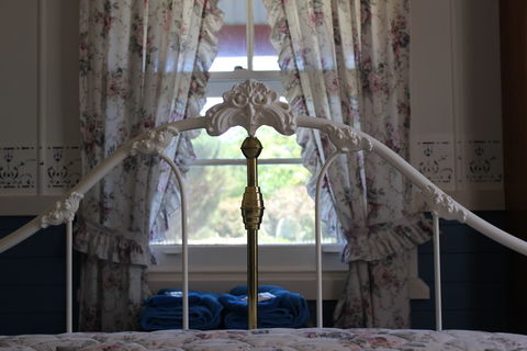 Coonawarra's Pyrus Cottage - Accommodation Georgetown 2