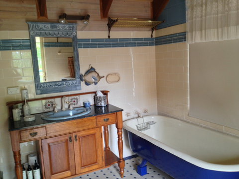 Longbeach Clifftop Retreat - Accommodation Georgetown 2