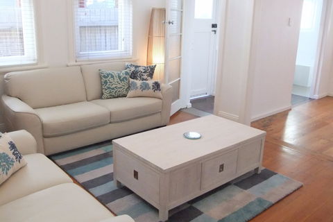 Manly Seaside Cottage - Accommodation Georgetown 1