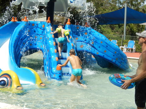 Middle Rock Holiday Resort - Accommodation Georgetown 1