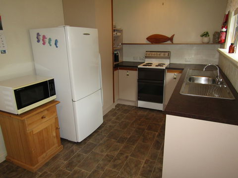 Shack 93 - Accommodation Georgetown 1
