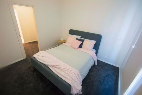 The Races - Wellington - Accommodation Georgetown 2