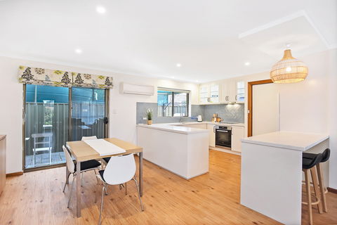 4/11 Cornhill Road - Accommodation Georgetown 1
