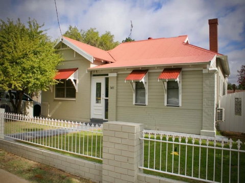 Gipps Street Cottage - Open - Accommodation Georgetown 0