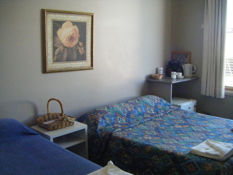 Imperial Hotel Cowra - Accommodation Georgetown 1