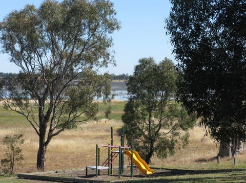 Natimuk Lake Caravan Park - Accommodation Georgetown 3
