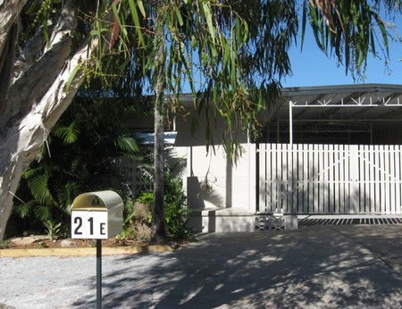 Beach Units Tannum Sands - Accommodation Georgetown 0