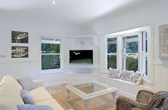 Ayesha's Luxury Beach House - Accommodation Georgetown 4