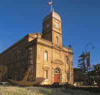 The Albany Town Hall - Accommodation Georgetown