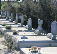 Corrigin Dog Cemetery - Accommodation Georgetown