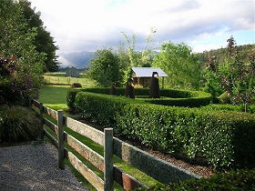 Wychwood Garden & Nursery - Accommodation Georgetown 0