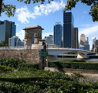 Former Victoria Bridge Abutment Memorial - Accommodation Georgetown