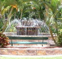 Bauer and Wiles Memorial Fountain - Accommodation Georgetown
