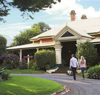 Historical Walk Through Russell Street - Accommodation Georgetown