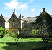 Overnewton Castle - Accommodation Georgetown