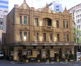 Crown Hotel - Accommodation Georgetown 0
