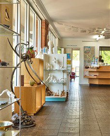 GIGS - Gateway Island Gallery And Studios - Accommodation Georgetown 0